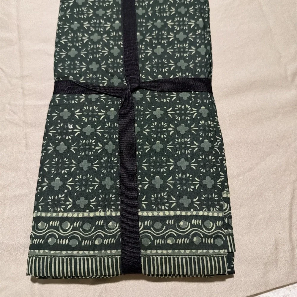 West Elm Jude GREEN Boho 20